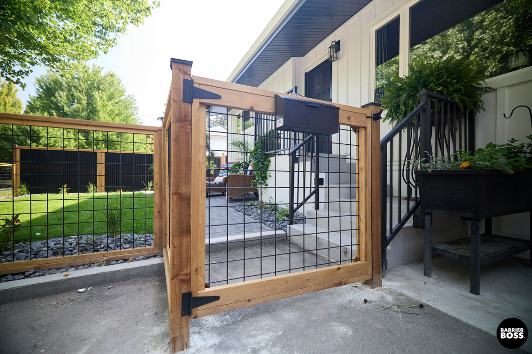 Black Hog Wire Fence Panels (Framed or Unframed) - The Rigid Panel