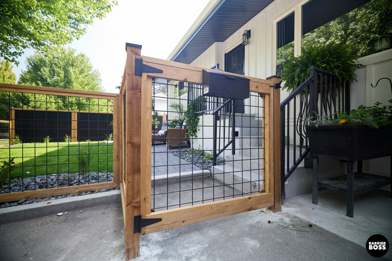 Load image into Gallery viewer, Black Hog Wire Fence Panels