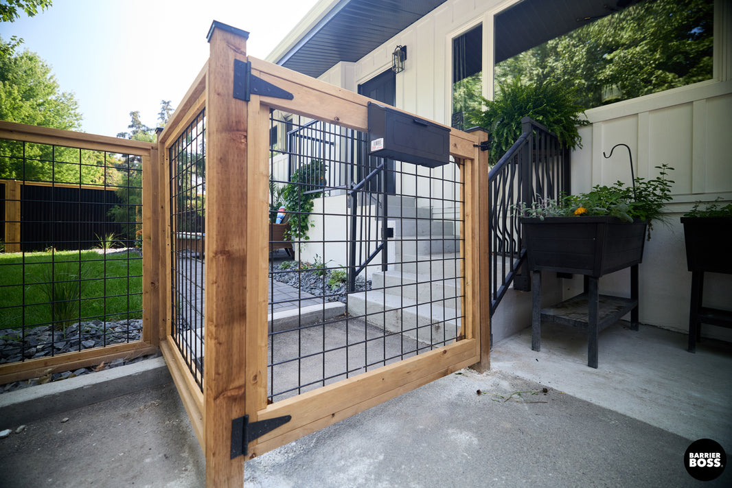 Black Hog Wire Fence Panels (Framed or Unframed) - The Rigid Panel