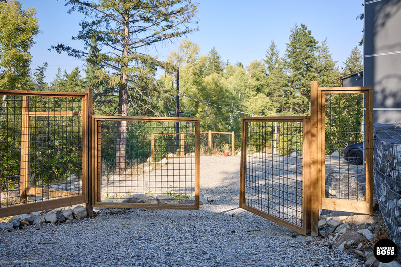 Load image into Gallery viewer, Black Hog Wire Fence Panels