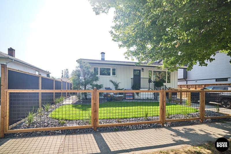 Load image into Gallery viewer, Black Hog Wire Fence Panels