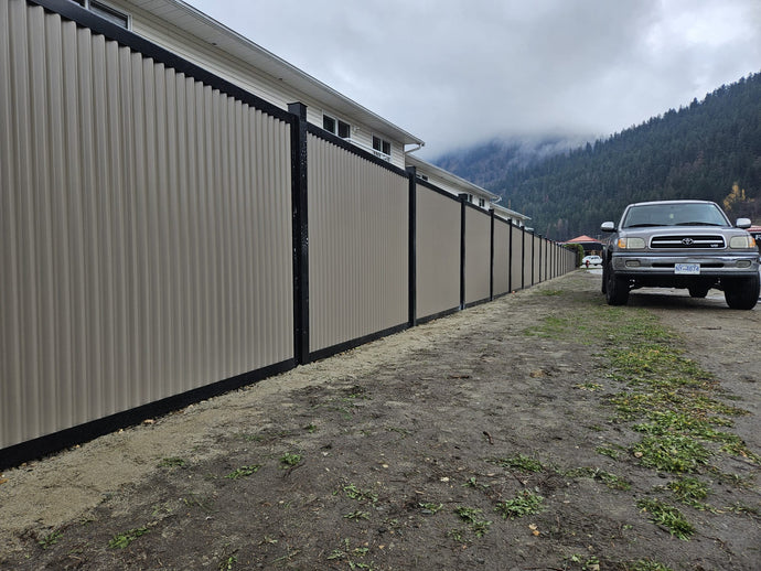 Choosing the Right Fence Contractor: 5 Things to Look For