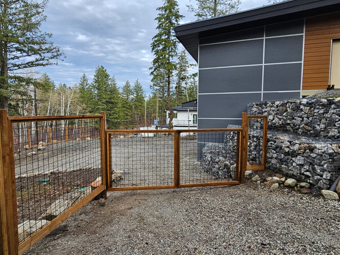 Why Hog Fences Are the Most Versatile Outdoor Fencing Solution in Canada