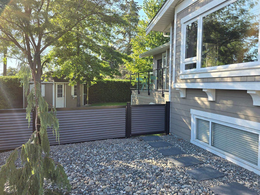 Horizontal fence and gate - steel panel - The Forever Fence