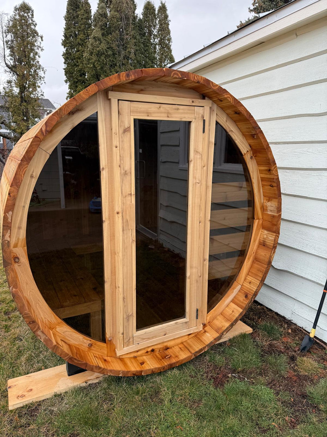 Barrel Sauna – Traditional Western Red Cedar Sauna - The Chesapeake - BarrierBoss™