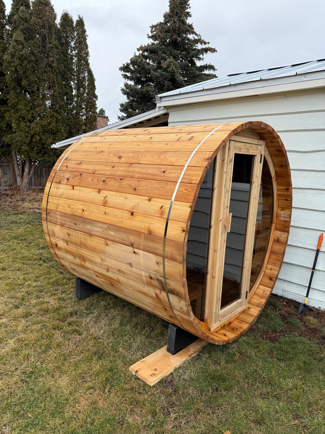 Barrel Sauna – Traditional Western Red Cedar Sauna - The Chesapeake - BarrierBoss™