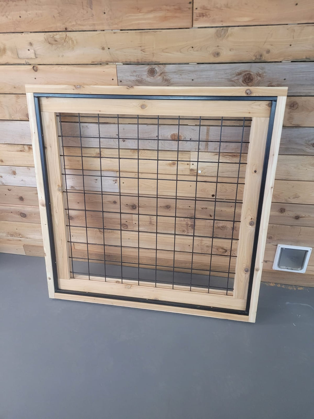 Hug Wire Wild Hog Wire Fence Panels: Gauge 6 Heavy Duty Hog Mesh for Fencing
