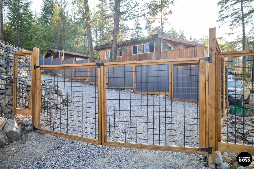 Black Hog Wire Fence Panels (Framed or Unframed) - The Rigid Panel