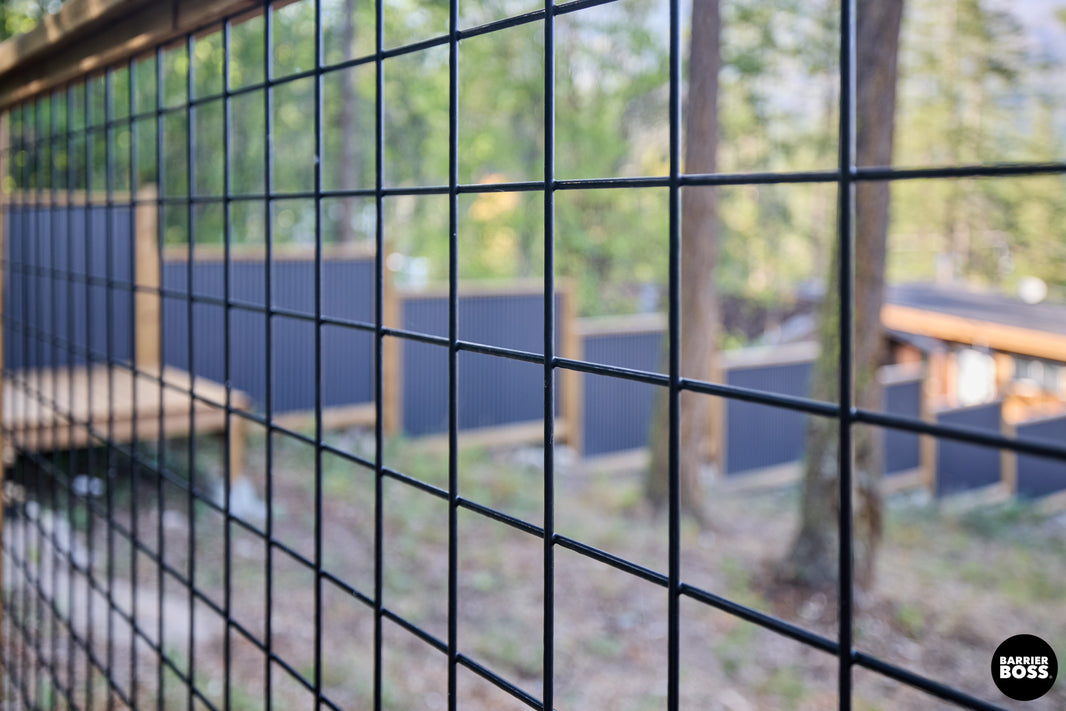 Black Hog Wire Fence Panels (Framed or Unframed) - The Rigid Panel