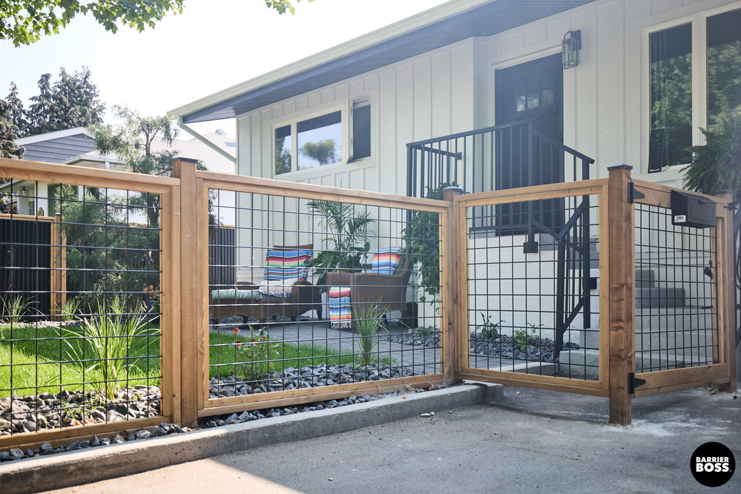 Black Hog Wire Fence Panels (Framed or Unframed) - The Rigid Panel