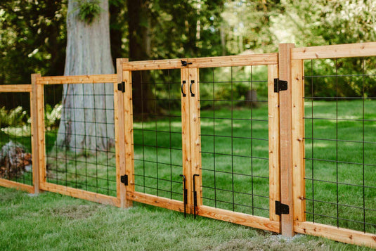 hog wire garden fence with hog wire double gate